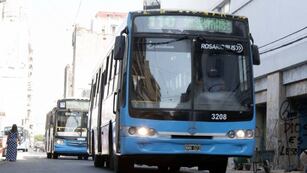 Los ómnibus volvieron a circular por la ciudad a partir de la medianoche de este miércoles.