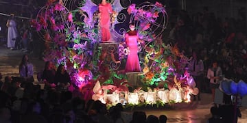 65° Fiesta Nacional Desfile Carrozas Estudiantiles Gualeguaychú. Foto: Instagram Fotografia Gualeguaychú
