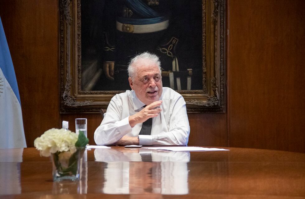 Vacunas VIP: al menos diez funcionarios y amigos del oficialismo recibieron la Sputnik V