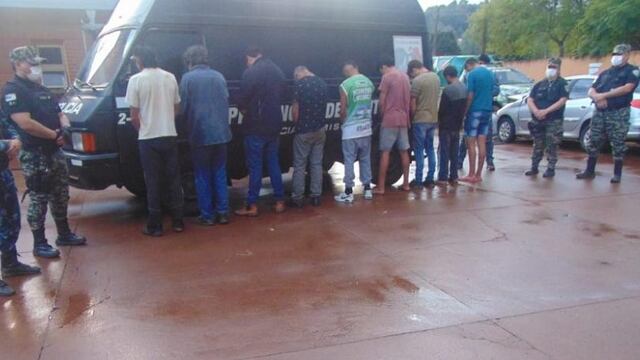 Contrabando en Puerto Piray: hay nueve detenidos y elementos incautados.