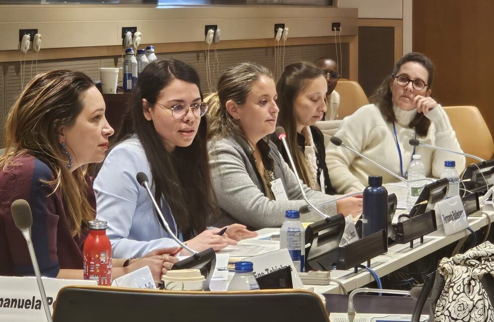 Yésica Yornet en el Foro sobre Minería, Minerales, Metales