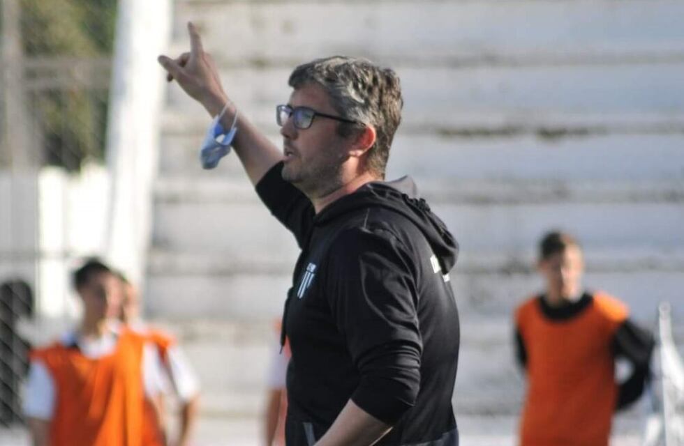 Liga del Sur: Nicolás Ballestero es el nuevo DT de Sporting