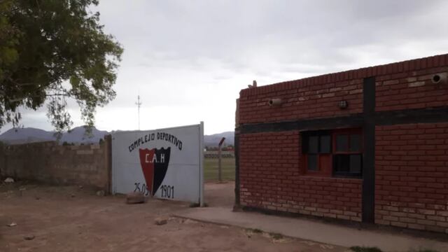 Un histórico club de San Juan podría desaparecer por problemas edilicios.