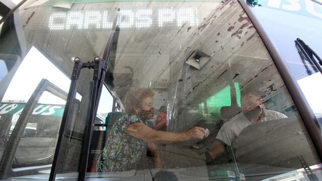 ID:4896005 interurbanos terminal de omnibus colectivos de carlos paz
Después de casi nueve meses, el sistema de transporte interurbano de la provincia de Córdoba vuelve a circular por las rutas. 
santiago berioli