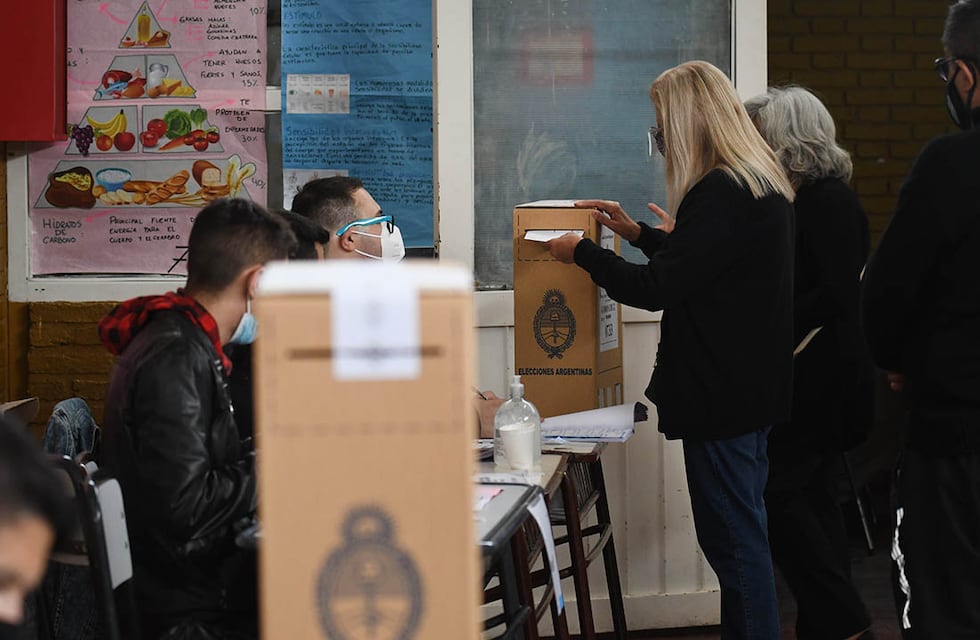 Elecciones 2023: en el Frente de Todos y en Juntos por el Cambio crecen las tensiones internas