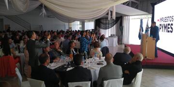 Gustavo Miras en su discurso en el almuerzo de las fuerzas vivas en Malargüe.