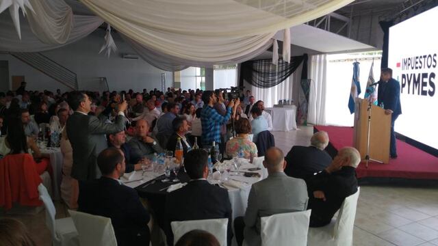 Gustavo Miras en su discurso en el almuerzo de las fuerzas vivas en Malargüe.