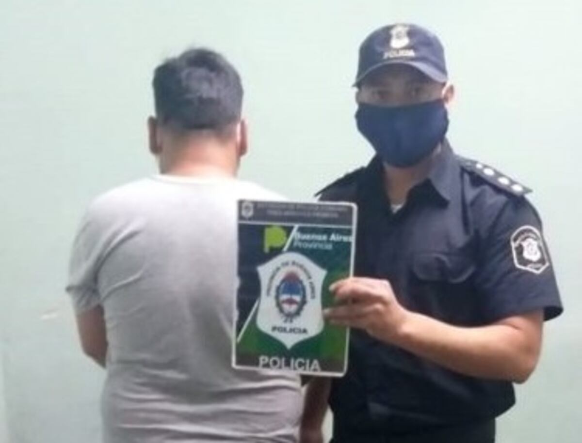 Un hombre fue detenido por intentar agredir a un compañero de trabajo con un cuchillo tramontina