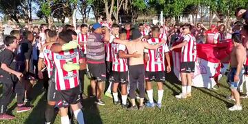 Festejos del "9" campeón en San Vicente