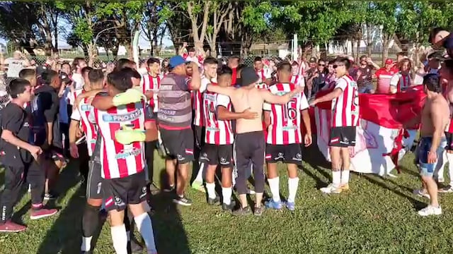 Festejos del "9" campeón en San Vicente