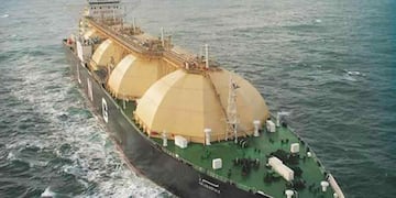 EN BARCOS. Bonadio investiga supuestas irregularidades en la importación de gas.