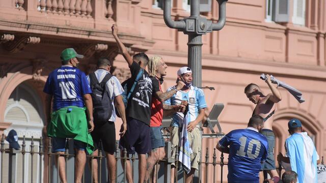 Descontrol en la despedida de Diego Maradona en Casa Rosada.