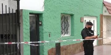 La puerta del pasillo sobre Bulevar Seguí al 100 estaba sin llave. (Canal 3)