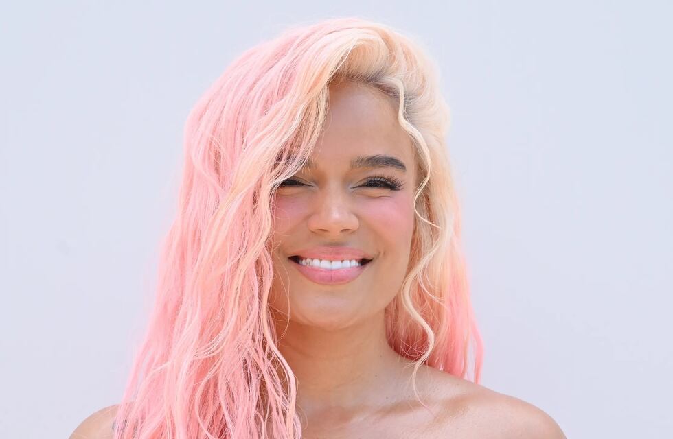 La microbikini XXS que lució Karol G en las playas de República Dominicana