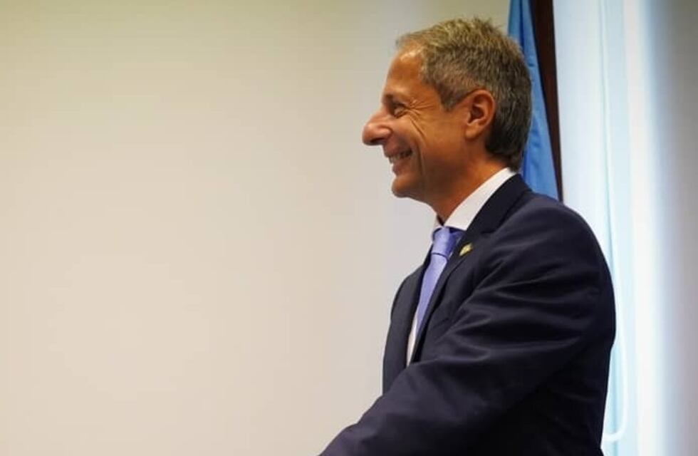 Cuestionado por los tres bloques opositores, asumió Bernarte como intendente interino de la ciudad