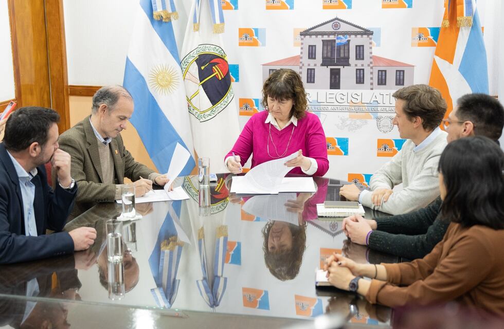 El Instituto Provincial de Administración Pública capacitará a trabajadores de la legislatura