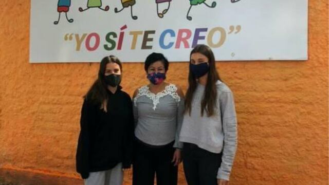 Paola González, una referente del barrio San Martín que abrió un merendero y desde hace 11 año celebra el Día del Niño para todos quienes habitan en la zona. Foto: Gentileza.