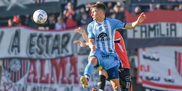 De visitante ante su escolta Chacarita, el “Lobo” jujeño consiguió este domingo una victoria clave para seguir soñando con el ascenso.