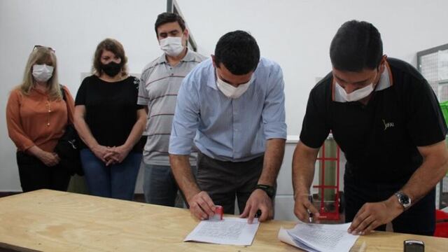 Becas FCF-IFAI: firmaron convenio de vinculación con el Mercado Concentrador