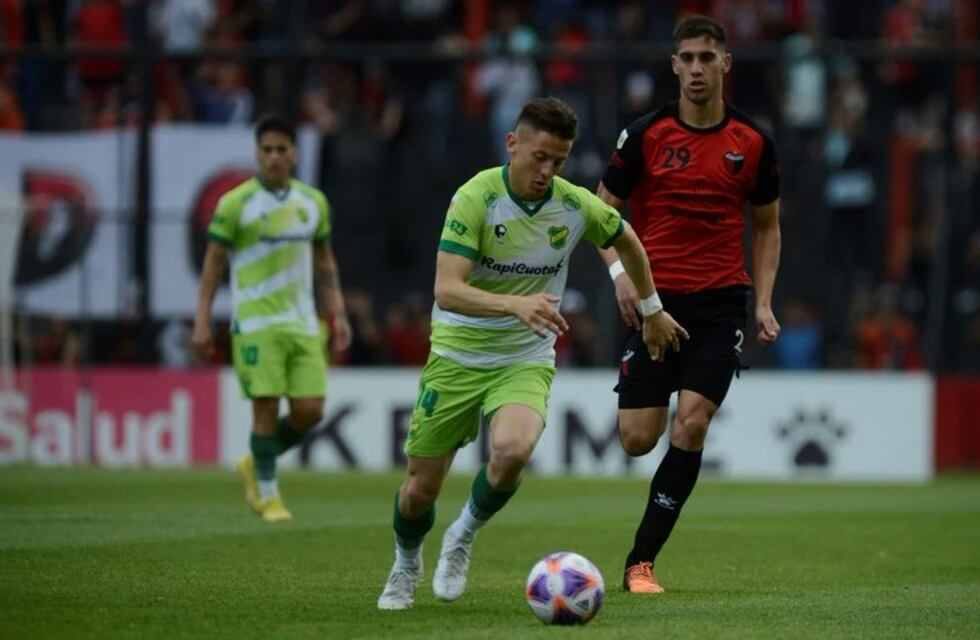 Colón perdió con Defensa y Justicia y vuelve a pensar en Ricardo Zielinski