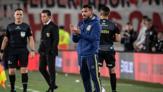 El exfutbolista de 38 años debutó como director técnico el 24 de junio.