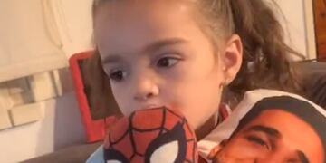 La niña fanática de Julián Álvarez.