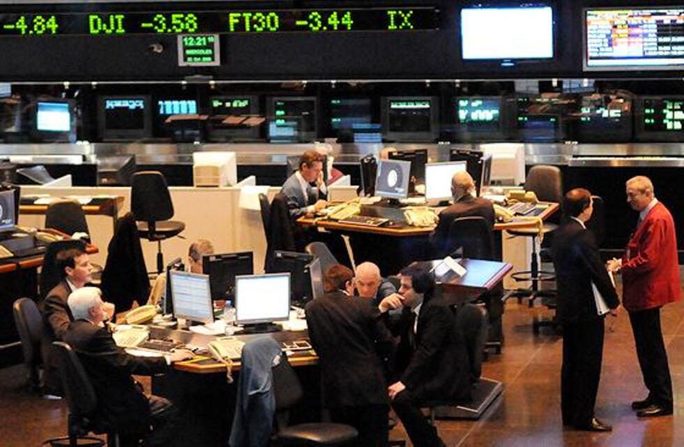 Dólar: el mercado tomó ganancias, bajó su exposición y espera el diario del lunes