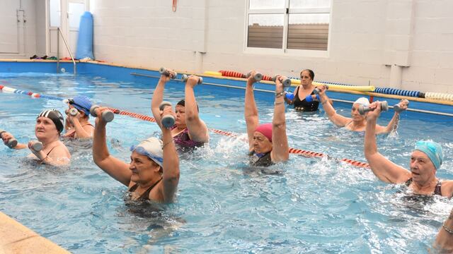 "Natación para Adultos Mayores" con inscripciones abiertas