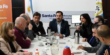 La última reunión entre funcionarios y gremialistas concluyó con un acuerdo parcial.
