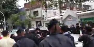 El ministro de Salud de Formosa atropelló a un joven en el medio de una manifestación