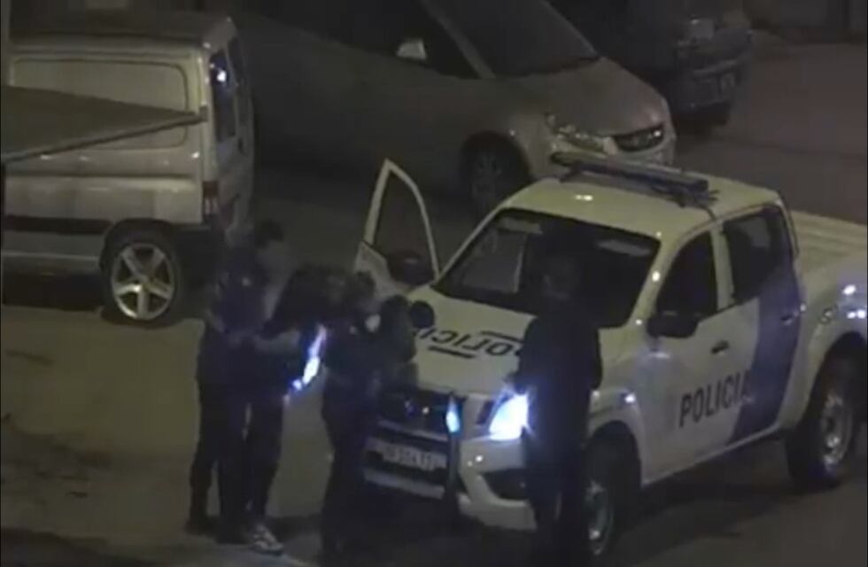 Gracias al monitoreo preventivo del COM detuvieron a dos sujetos por intento de robo