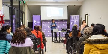 Gran concurrencia en el taller “Mujeres que crecen y ahora facturan”