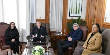 La articulación entre los poderes Ejecutivo y Legislativo se consolida en un contexto federal desafiante.