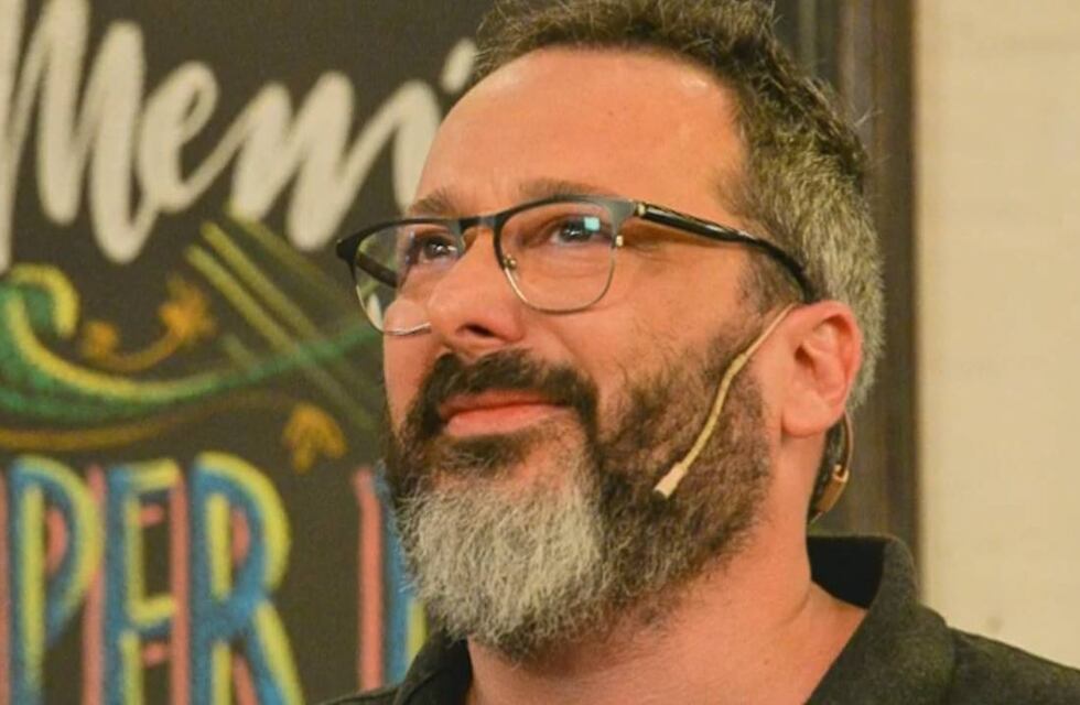 El homenaje a Gerardo Rozín en “La Peña de Morfi” llegó tarde a Rosario