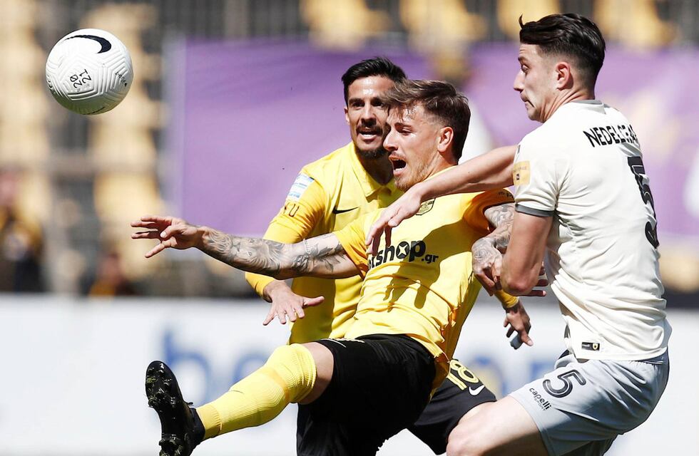 El gol de Daniel Mancini no alcanzo y el Aris Salónica perdió ante el Aek Atenas