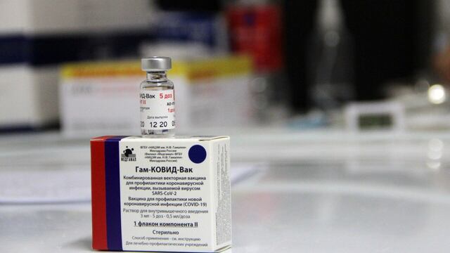 En Santa Fe empezaron a aplicar la segunda dosis de la vacuna Sputnik V contra el coronavirus. (@minsaludsantafe)