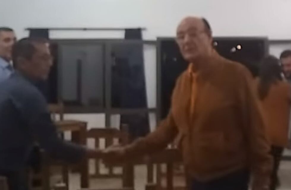 Video: el silencio de Oscar González al ser consultado por el choque fatal en Altas Cumbres