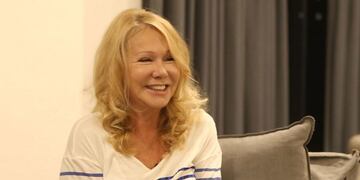 Percance en vivo: Soledad Silveyra bailaba en “Intrusos” y se le vio la bombacha