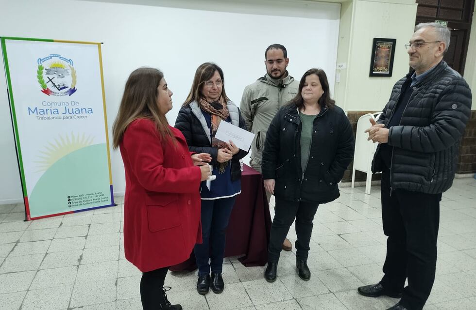 Acompañamiento de Calvo a instituciones educativas del Departamento Castellanos