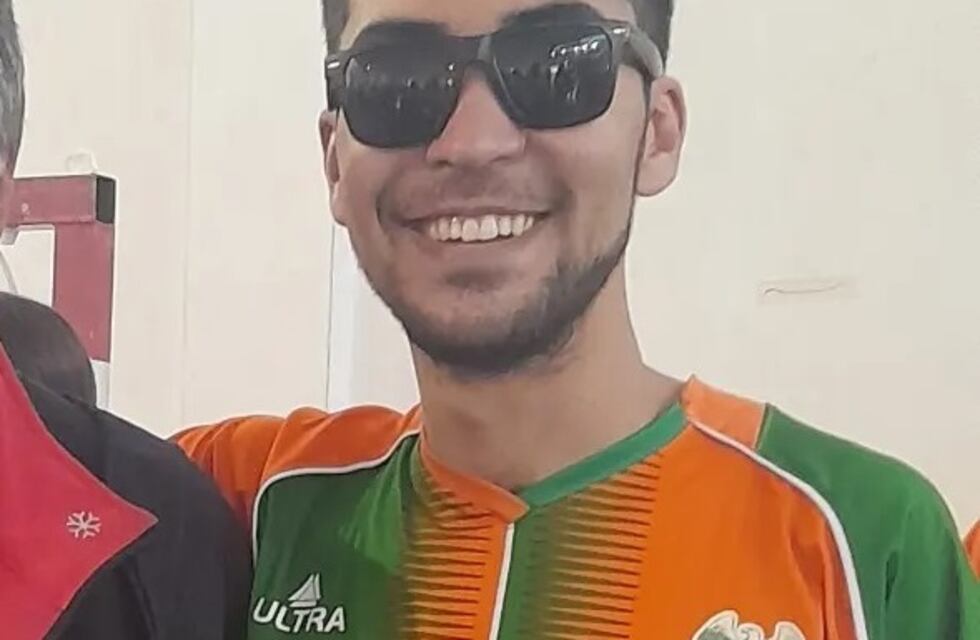 Organizan un torneo en Punta Alta para cumplir el sueño de un profesor no vidente