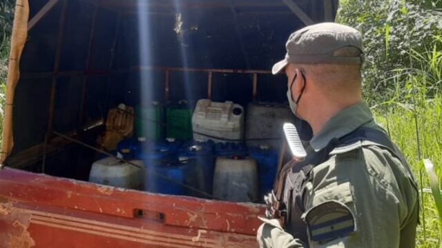 Desarticulan contrabando de combustible en Eldorado.