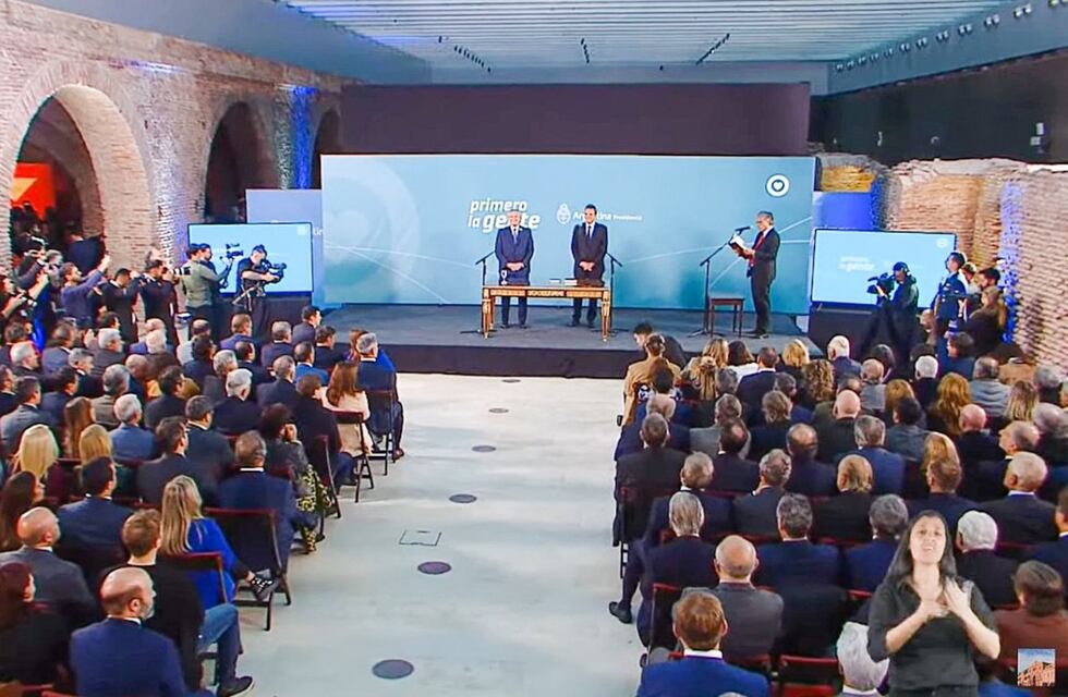 El detrás de escena de la jura de Sergio Massa: con música de Titanic y Moria Casán como protagonistas