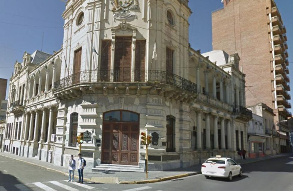 Paraná: empleados municipales cobran este miércoles el aumento salarial de un 12%