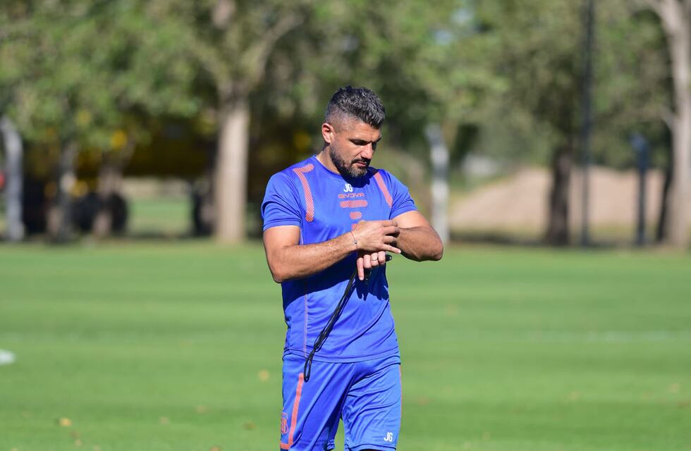 Talleres debuta como local: la formación que tiene en mente Javier Gandolfi