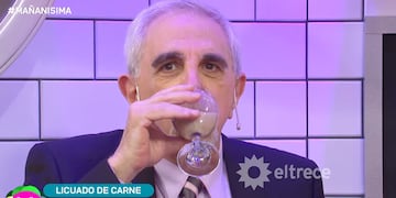 Ricardo Canaletti probó el polémico licuado de carne de Ingrid Grudke. (Fuente: captura de pantalla)