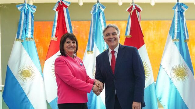 Martín Llaryora junto a la ministra Patricia Bullrich.