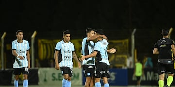 Racing en felicidad pura, por un triunfazo en Madryn por la Primera Nacional.