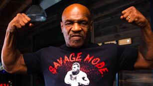 Pileta, 25 baños y canchas de básquet: así es la imponente mansión a la que Mike Tyson rebajó el precio