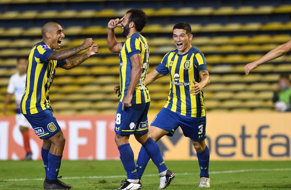 Central derrotó 2 a 0 a San Lorenzo por la Sudamericana y llega entonado al Clásico