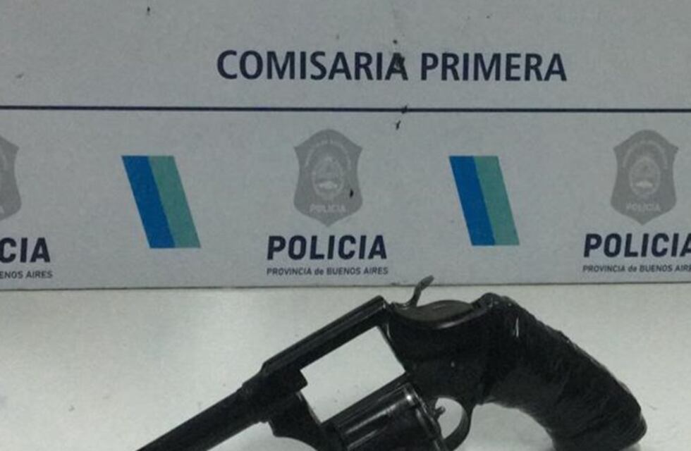 Tres menores se negaron a pagar el viaje en un taxi y uno estaba armado